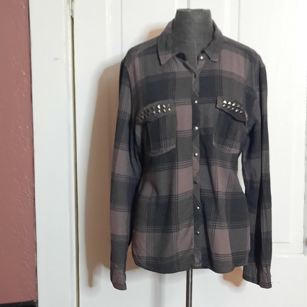 Maurices Women's XL Gray Purple Plaid Flannel Shirt, 90s Style Studded Pockets